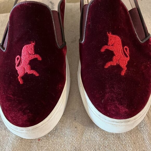 Del Toro Men's Red Velvet Embroidered Bull Slip-On Made In Italy Shoes Sz 10 - Picture 3 of 11